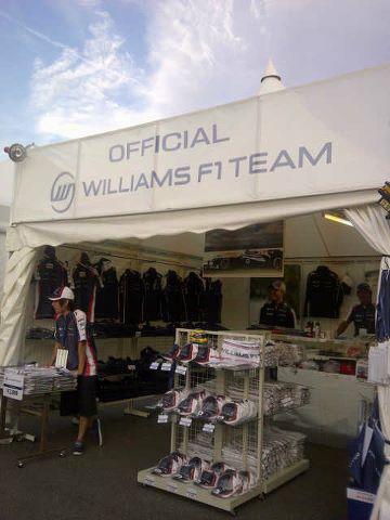 303911_426551337408859_1532502651_n