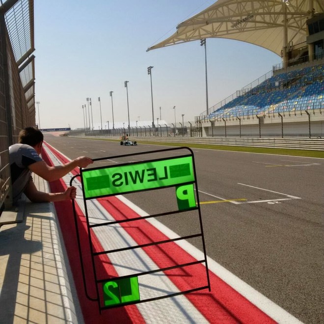 Bg0nptDIAAAmw5m.jpg large